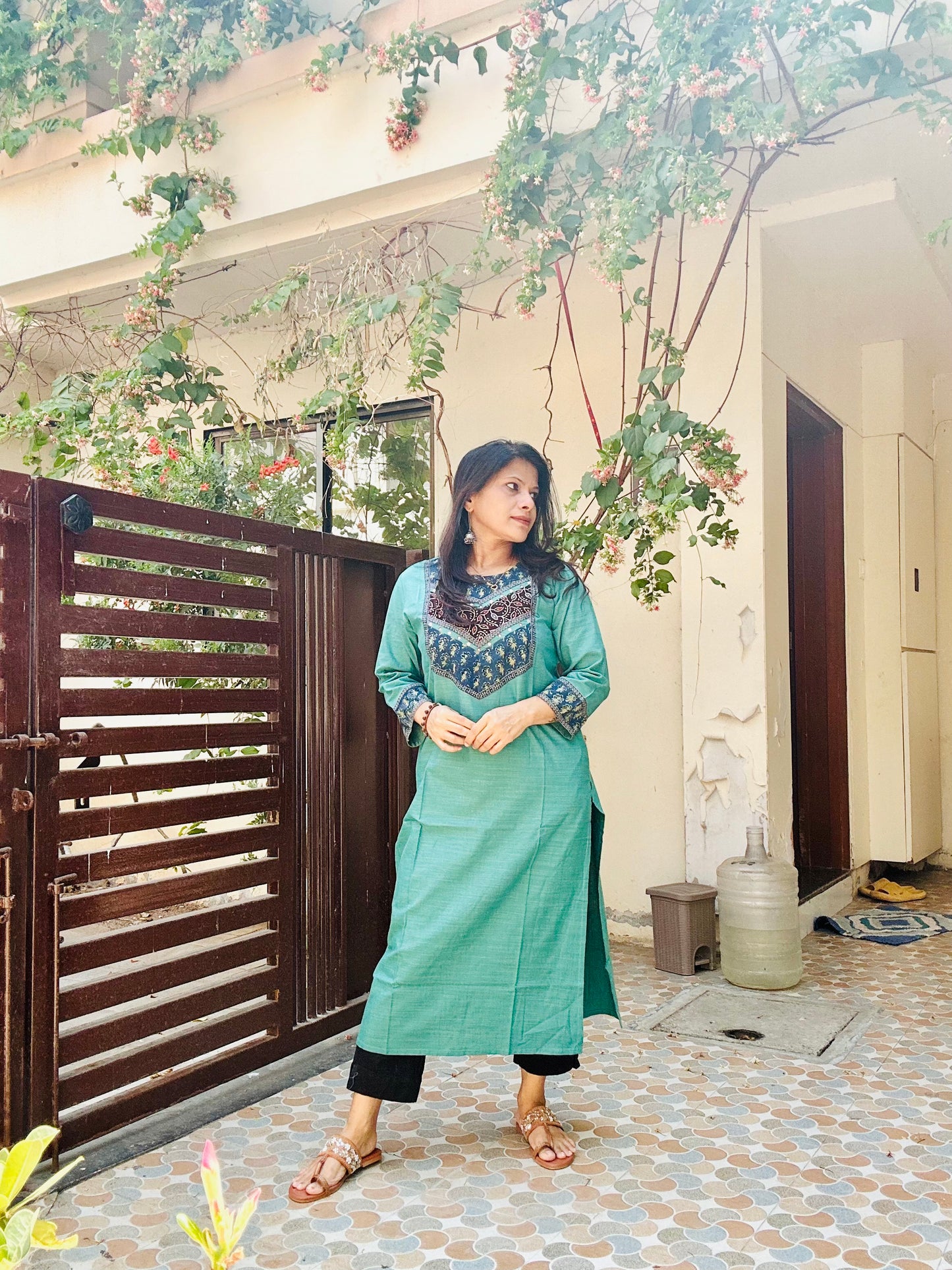 Green handloom cotton solid kurti