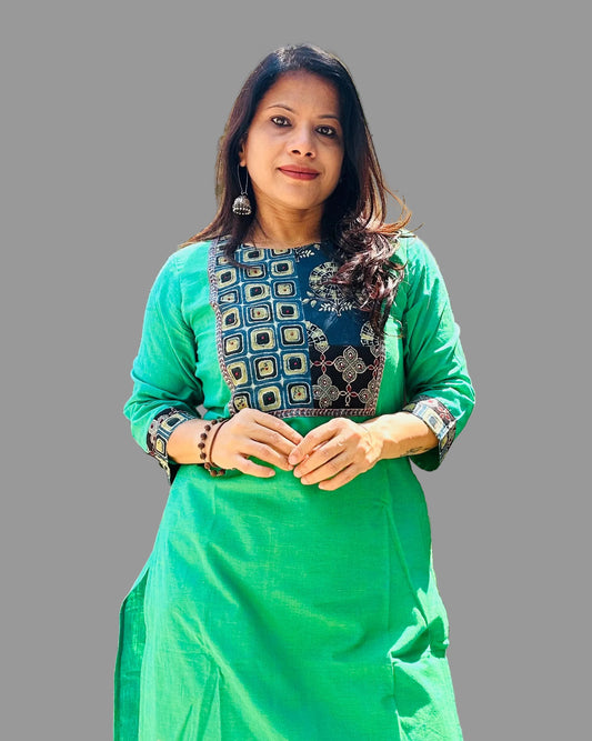 Green handloom cotton solid kurti