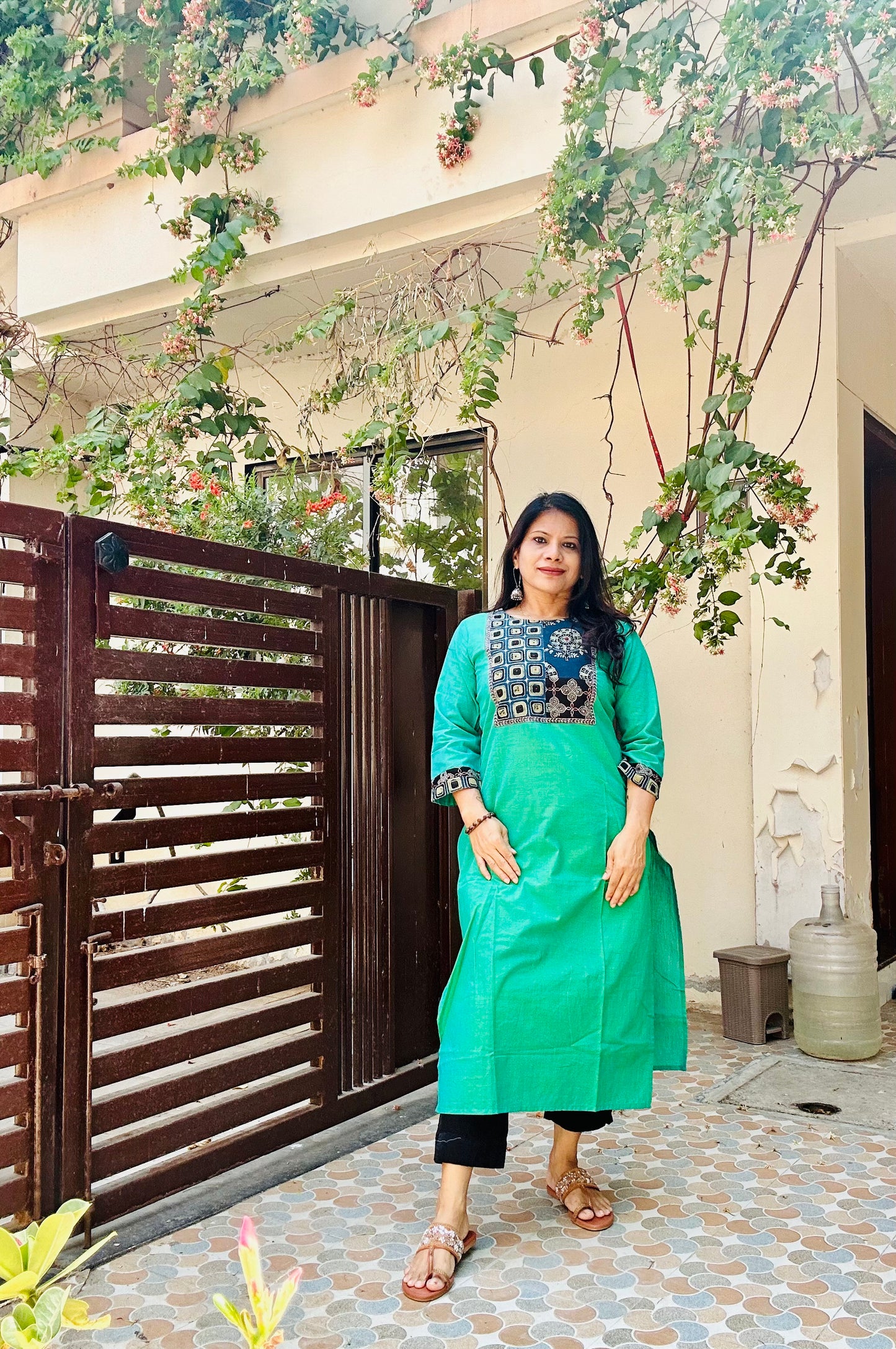 Green handloom cotton solid kurti
