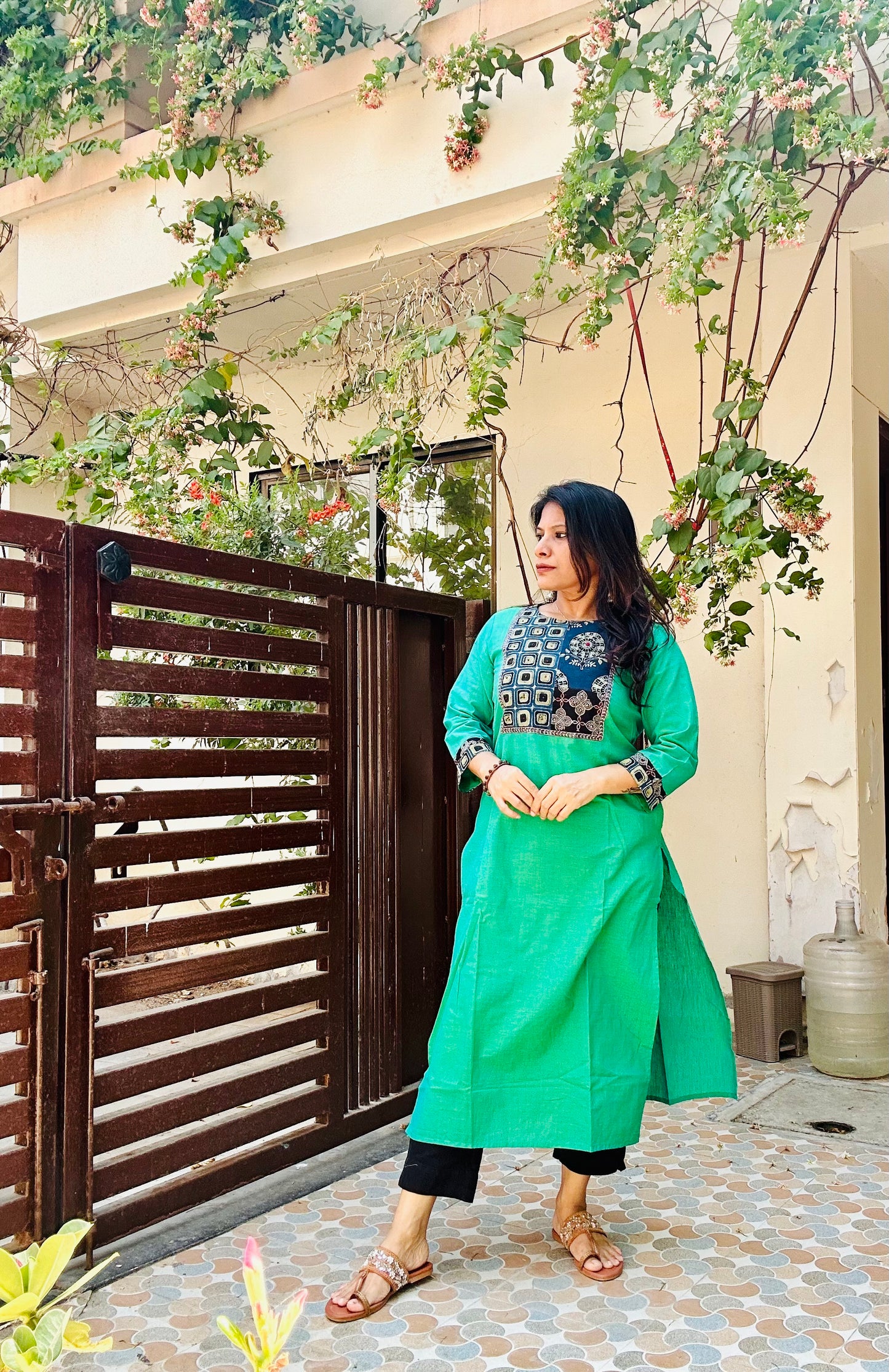 Green handloom cotton solid kurti