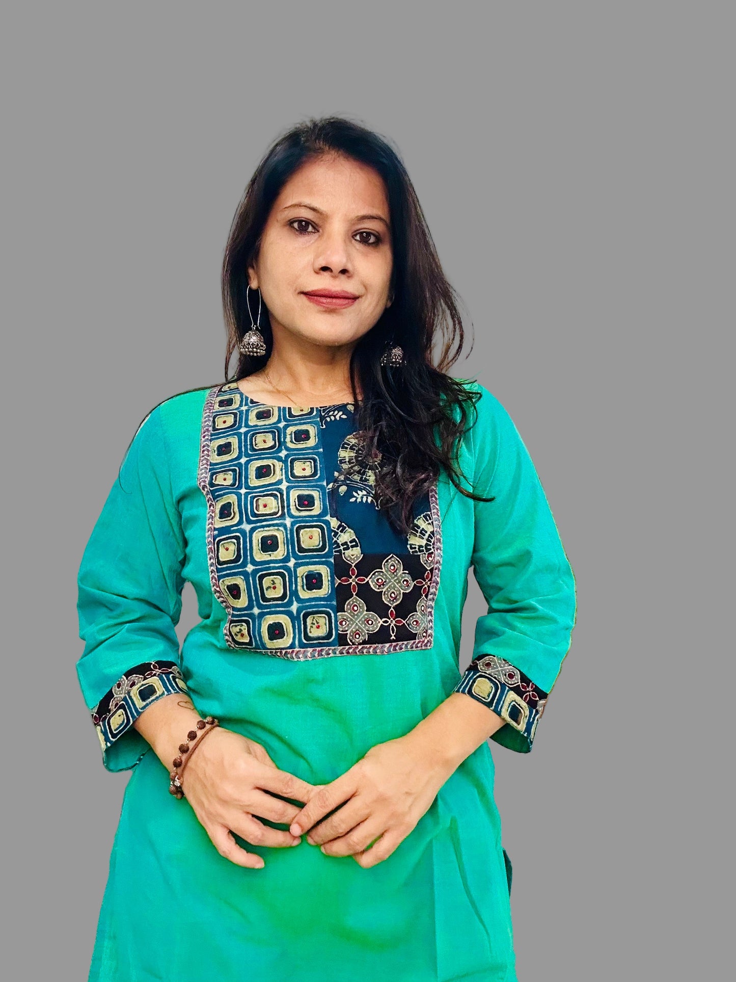 Green handloom cotton solid kurti