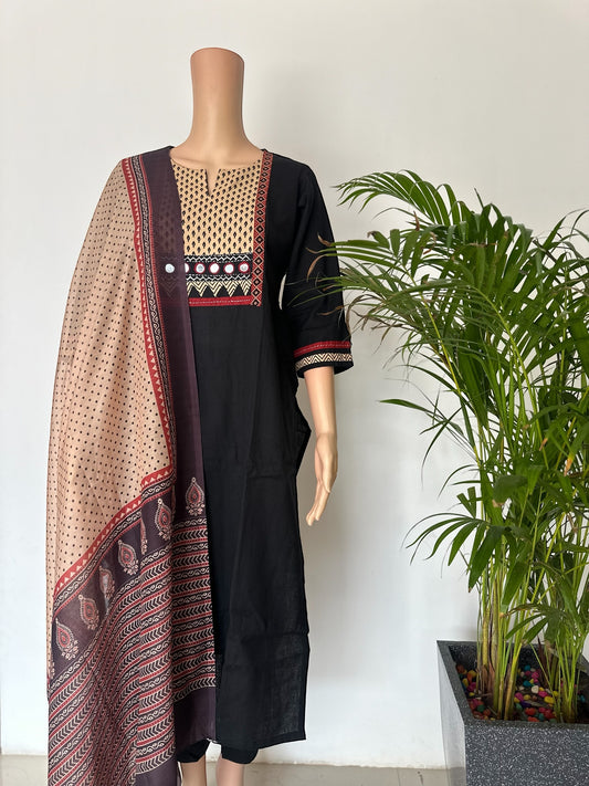 Black cotton solid kurti set