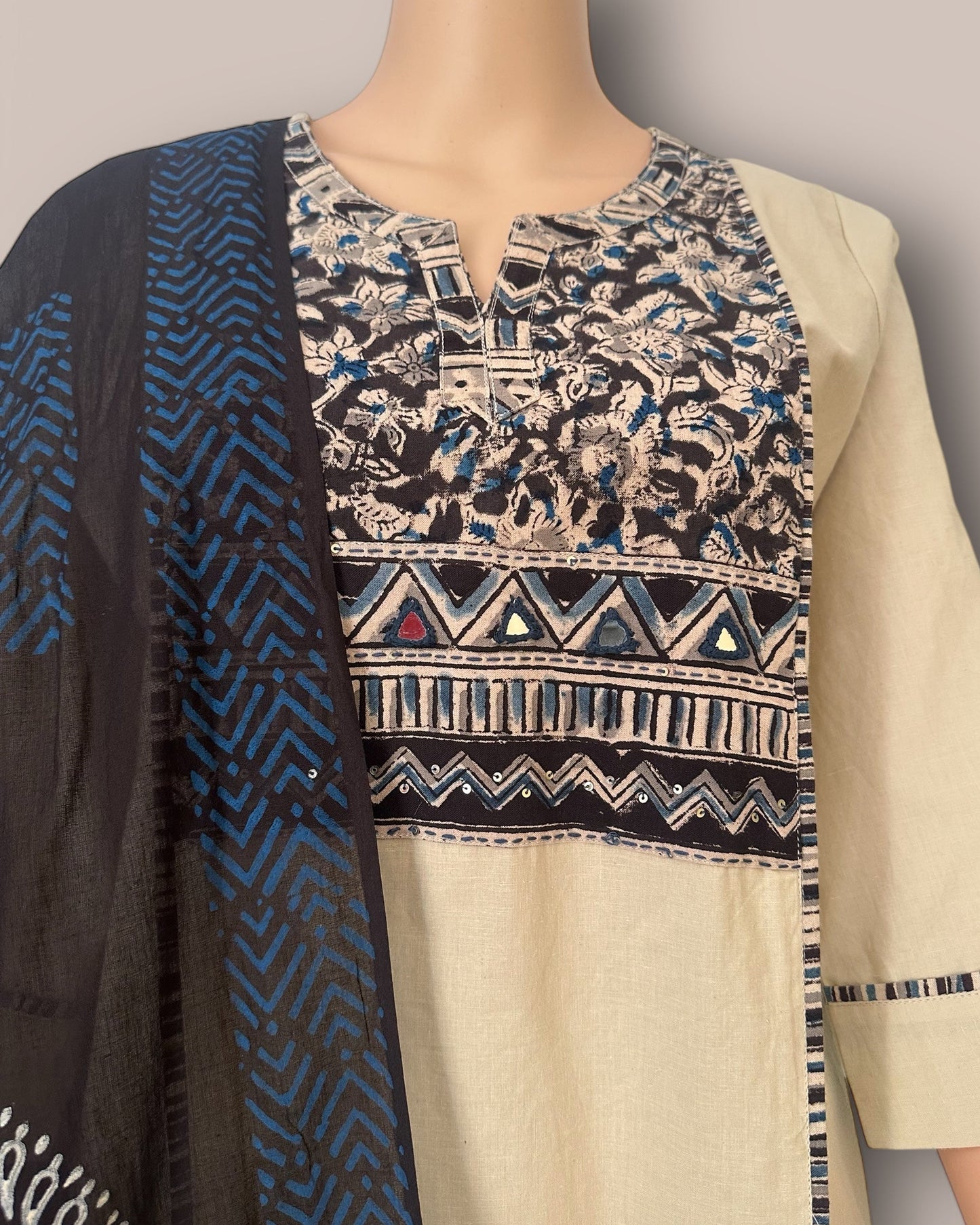 Beige & black cotton kurti set