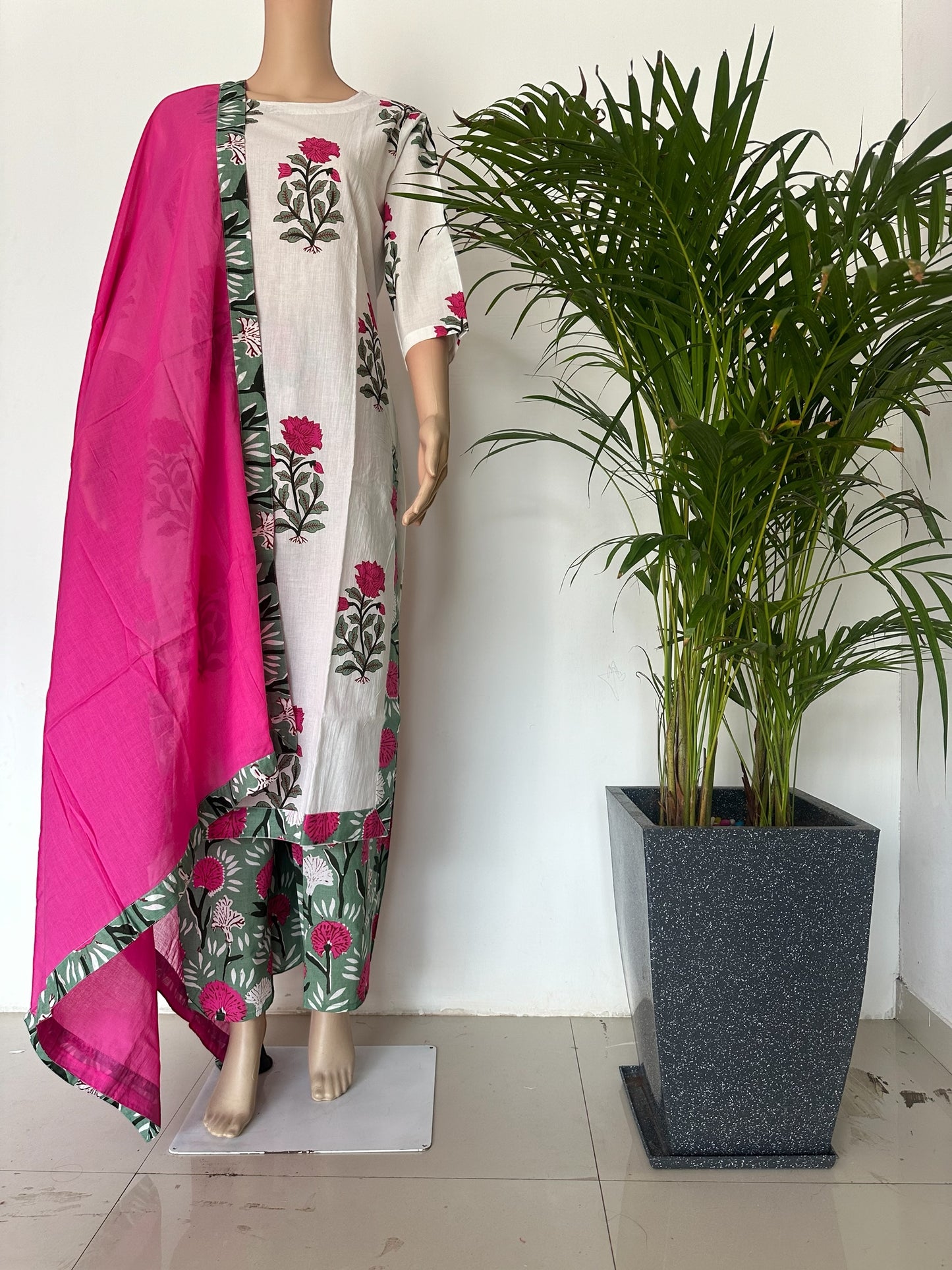 Pink & White printed straight Kurti set
