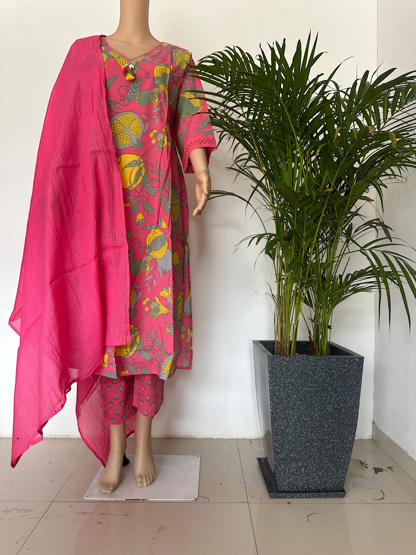 Pink printed straight Kurti set