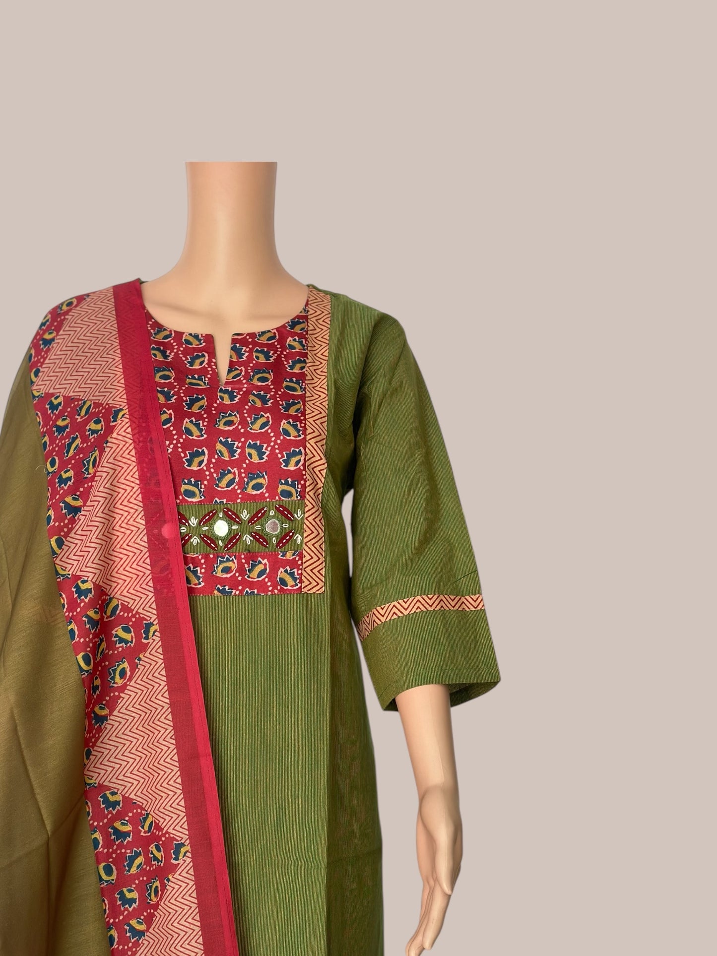 Green solid straight Kurti set