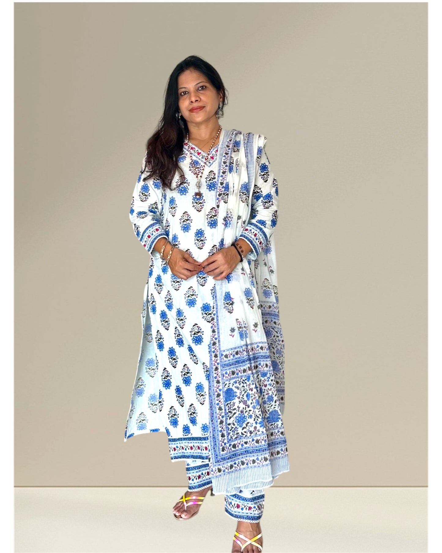 white cotton printed kurti set