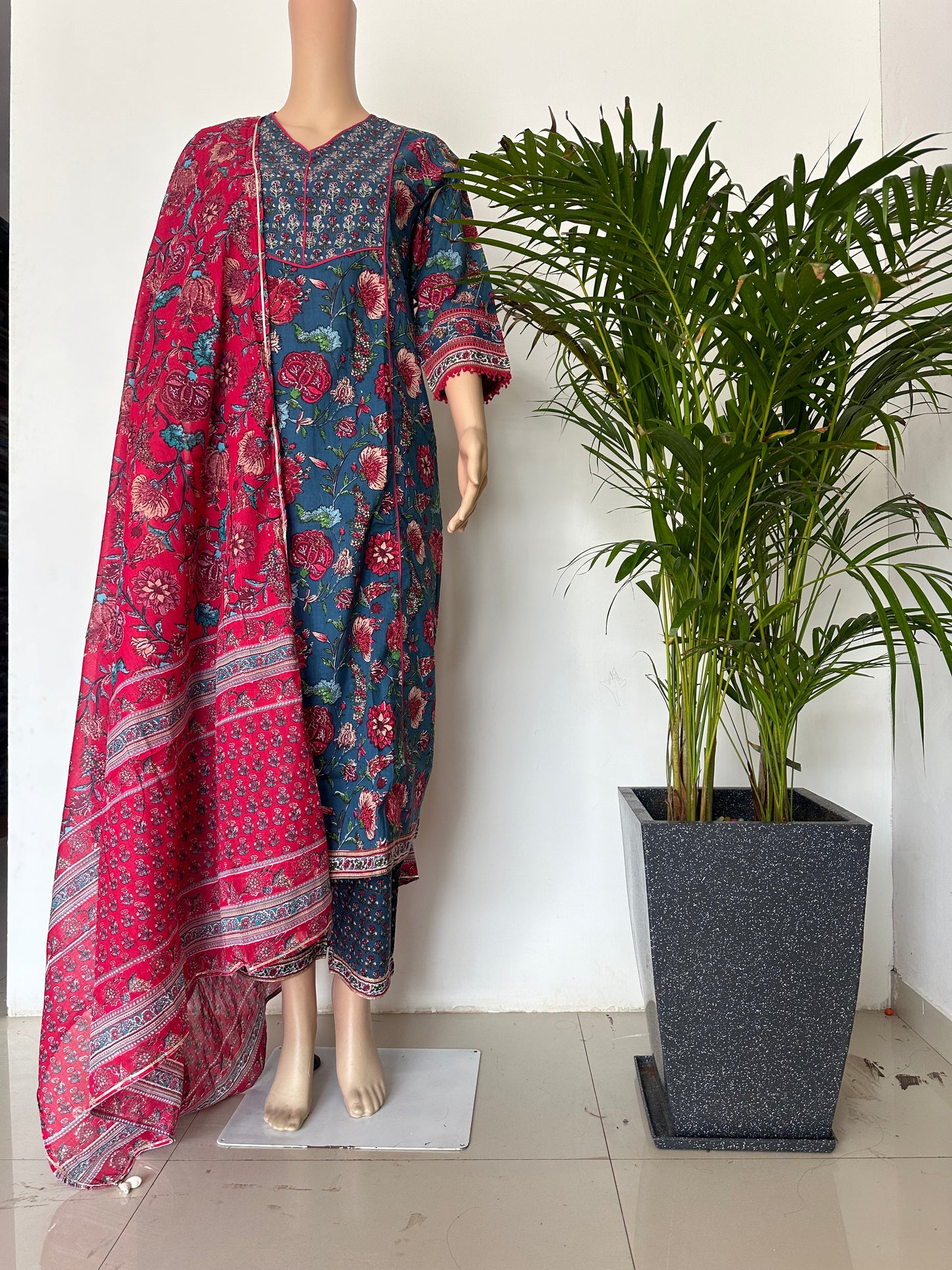 Blue and rani printed kurti set