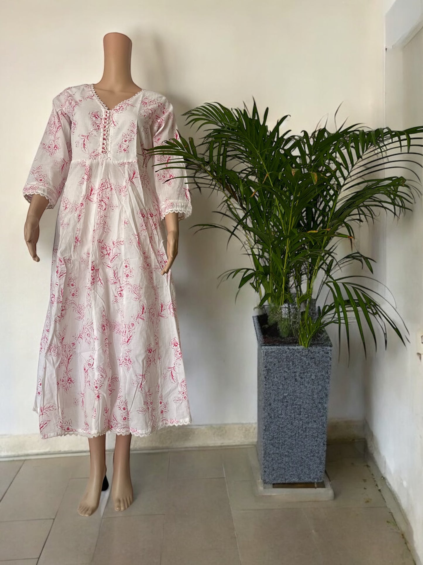 White & pink 2 piece Anarkali kurti set