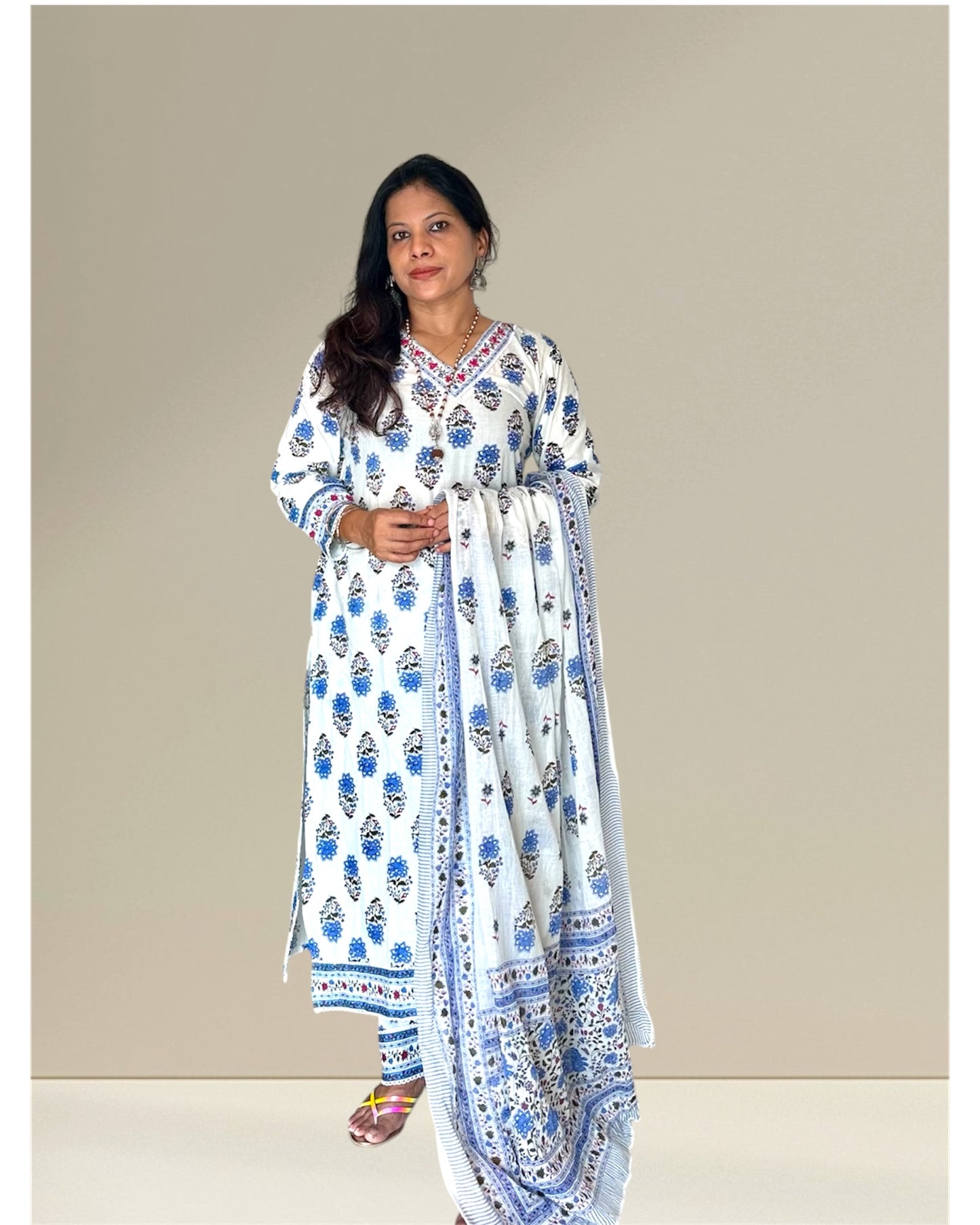 white cotton printed kurti set